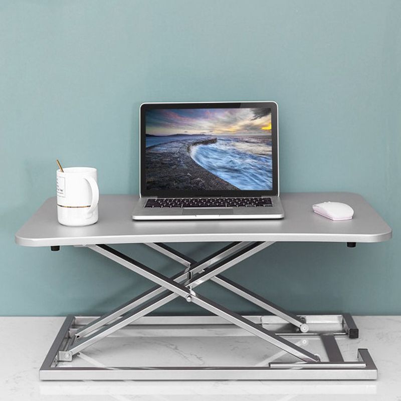 Convertitore da scrivania sit stand: come lavorare con maggiore comfort